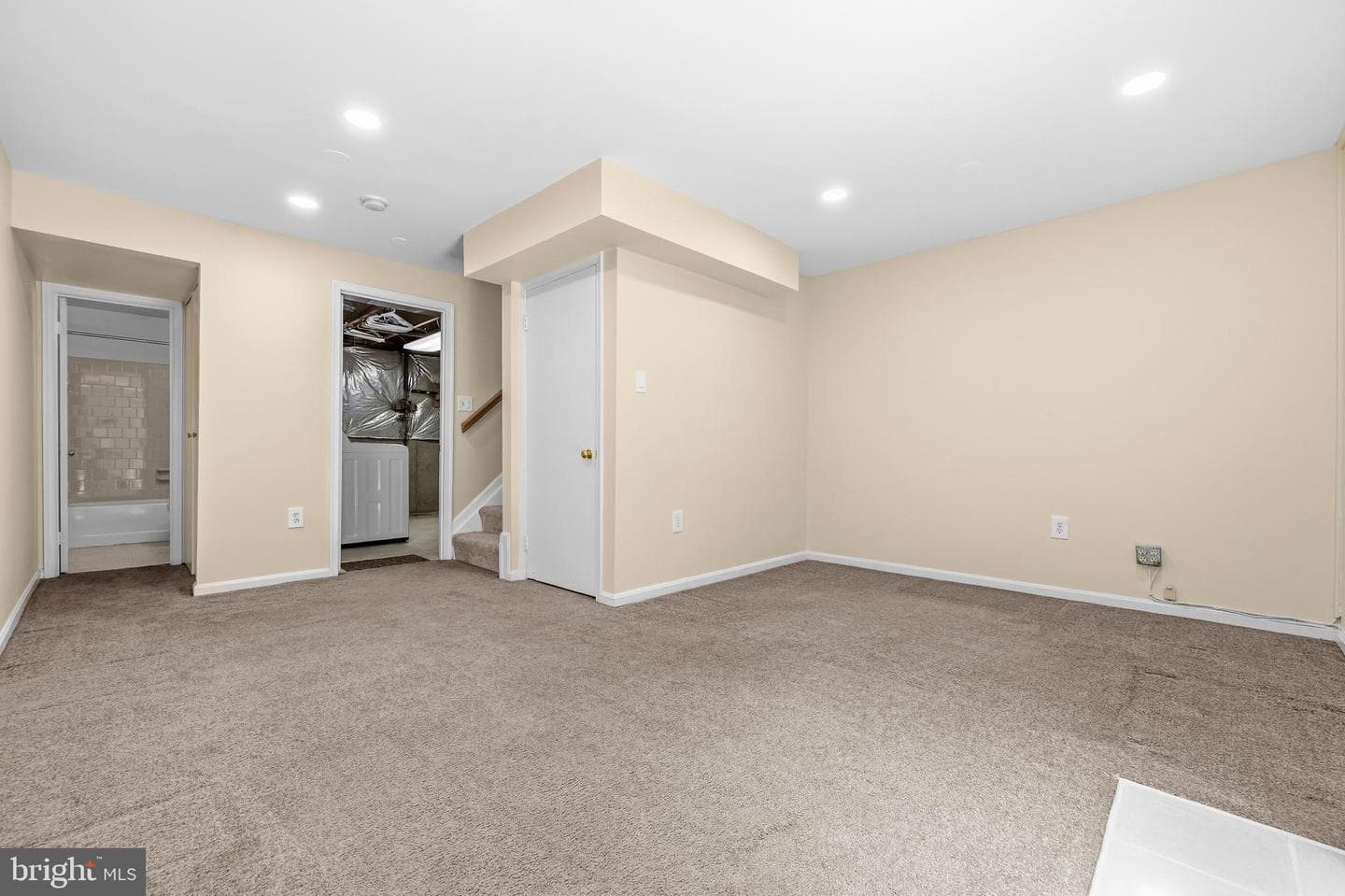 15203 Valley Stream Drive photo 25