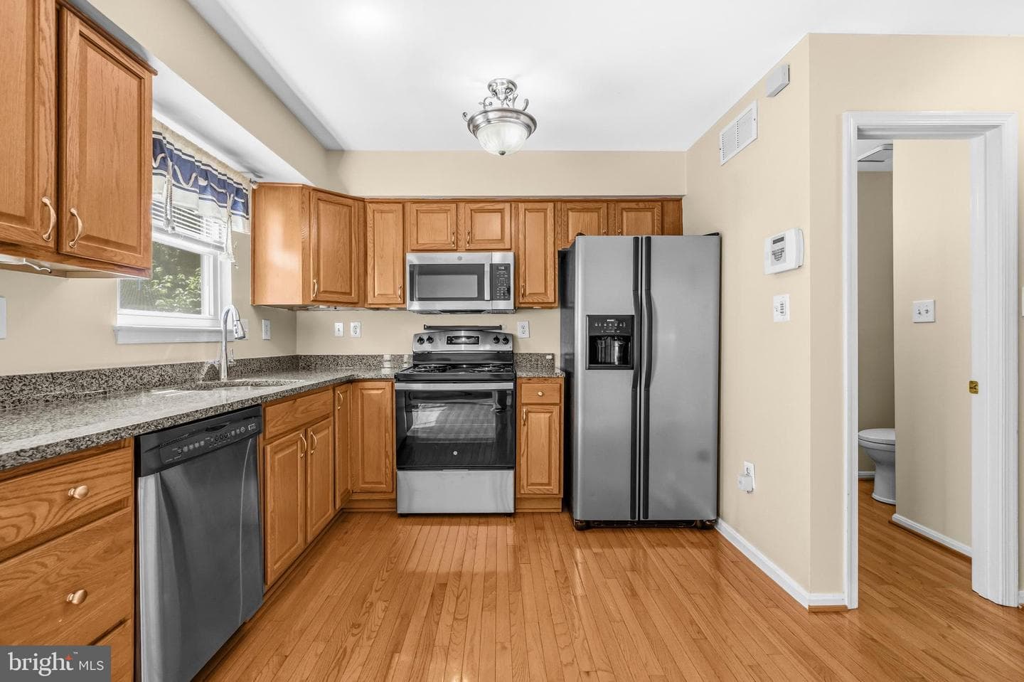 15203 Valley Stream Drive photo 8
