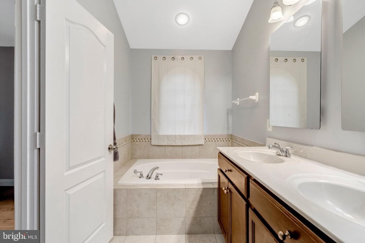 4302 Potomac Highlands Circle photo 13