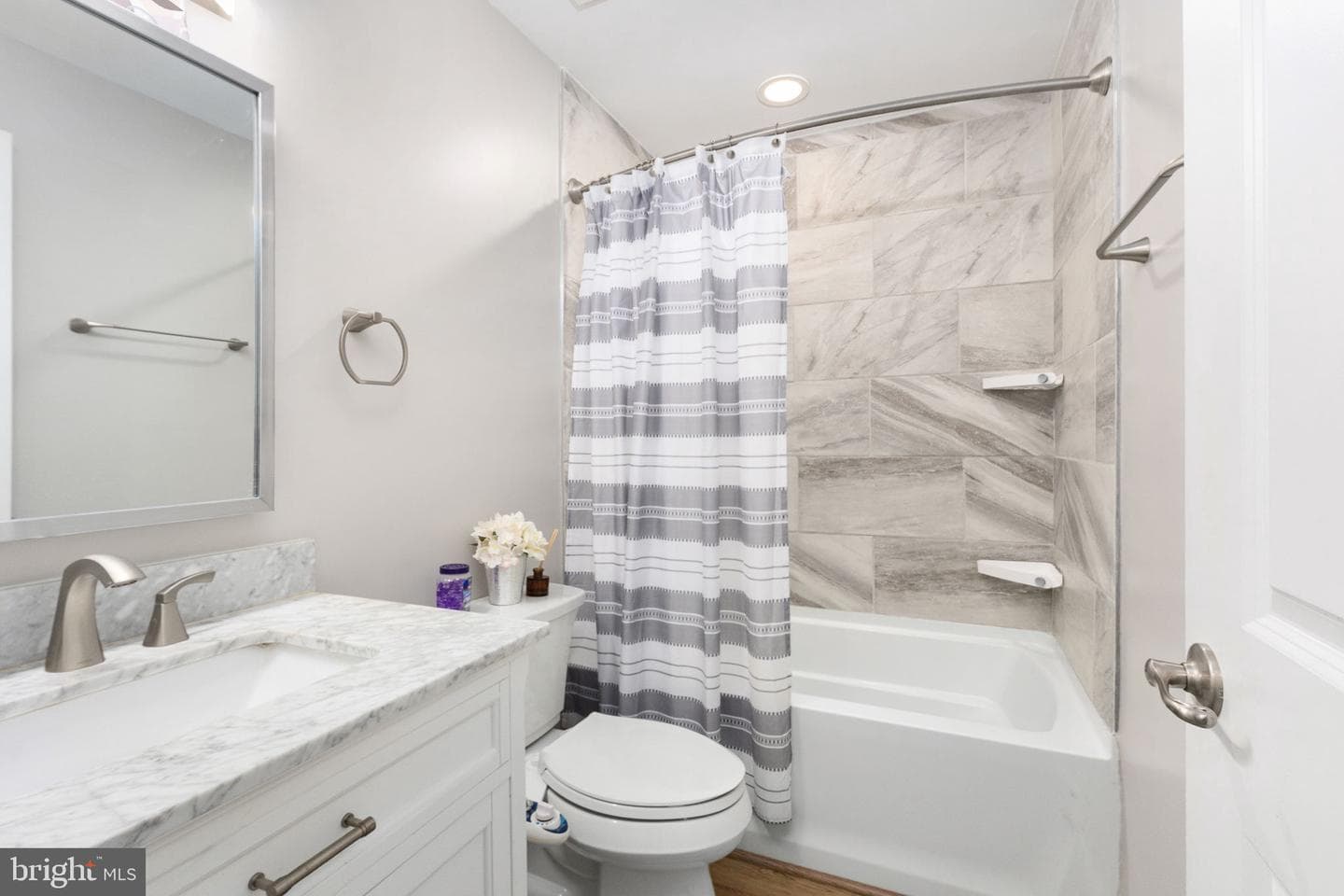 7030 Darbey Knoll Drive photo 34