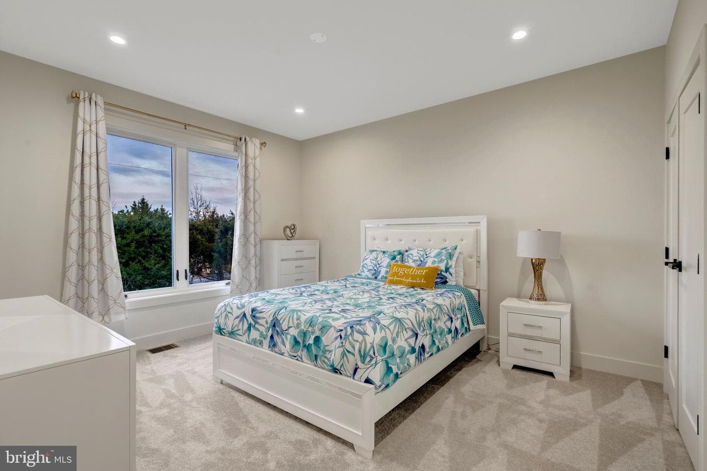 8709 Yorkshire Lane photo 19