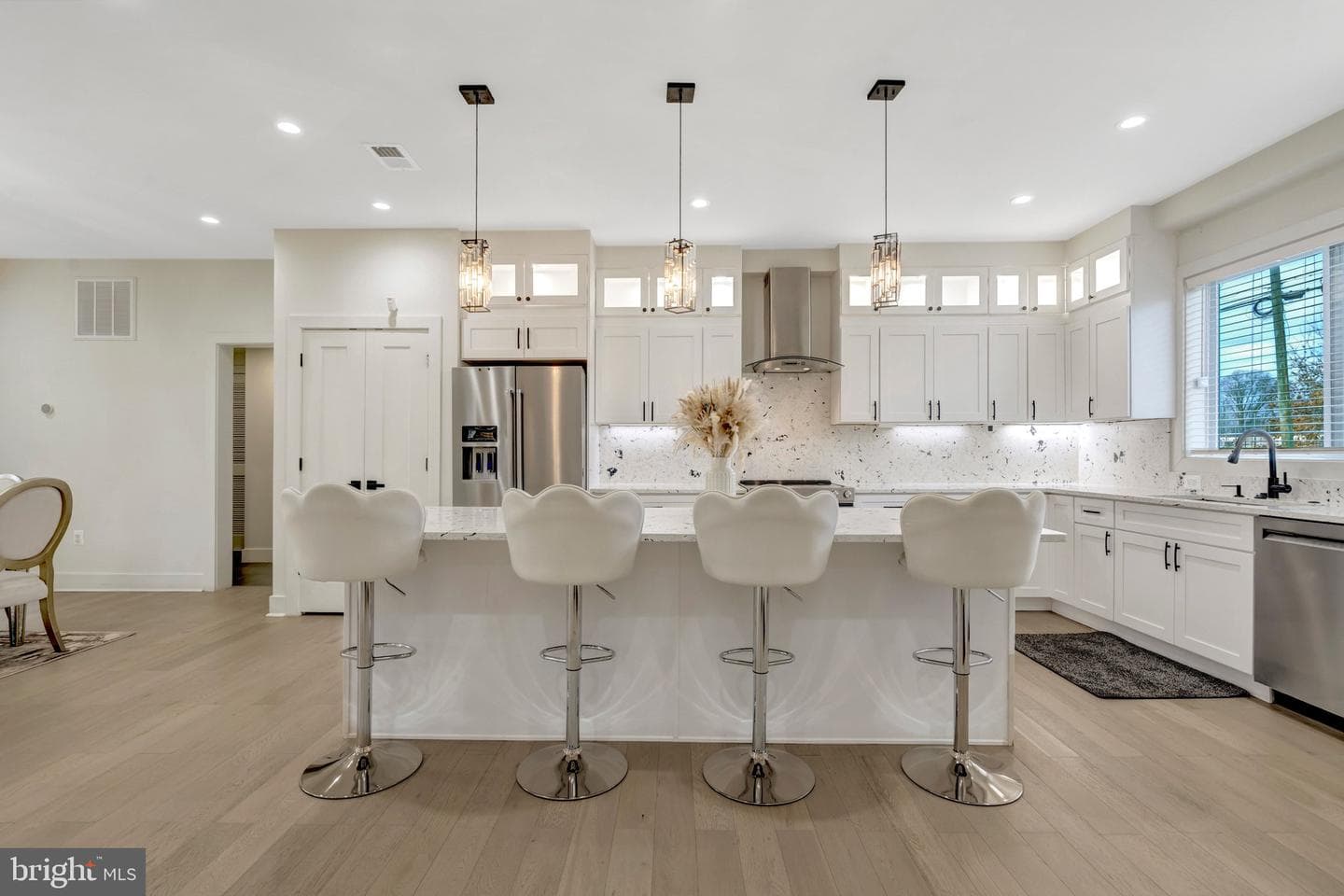 8709 Yorkshire Lane photo 6