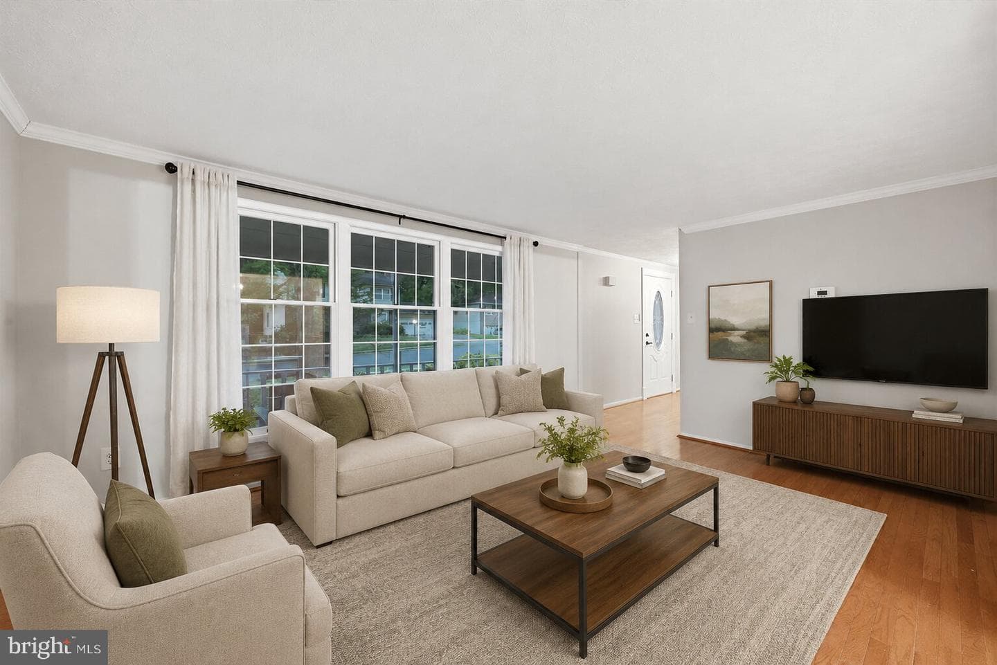 15923 Dolphin Drive photo 3