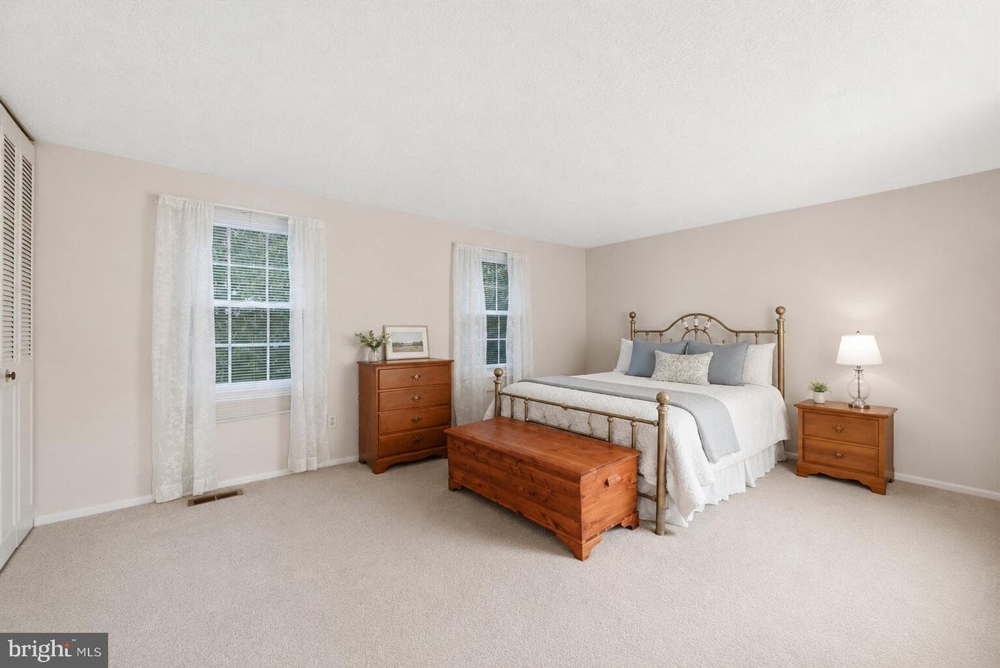 15923 Dolphin Drive photo 9