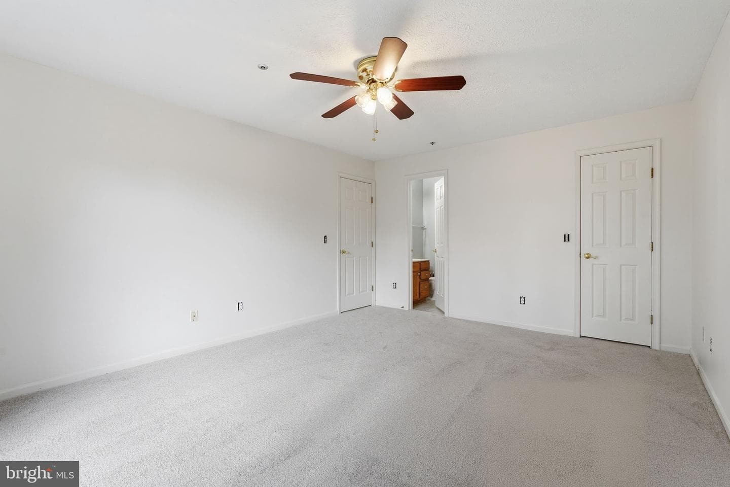 3560 Sherbrooke Circle #302 photo 18