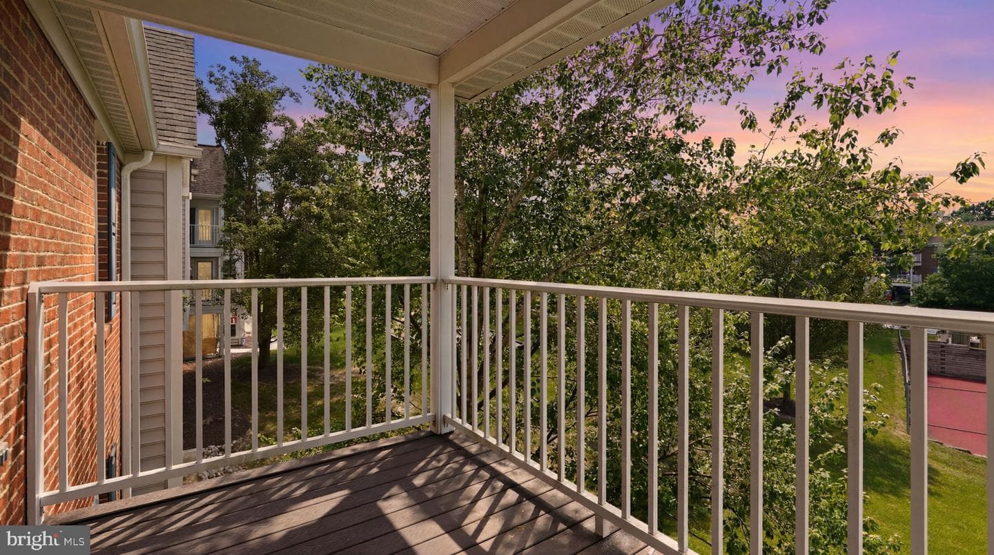 3560 Sherbrooke Circle #302, Woodbridge