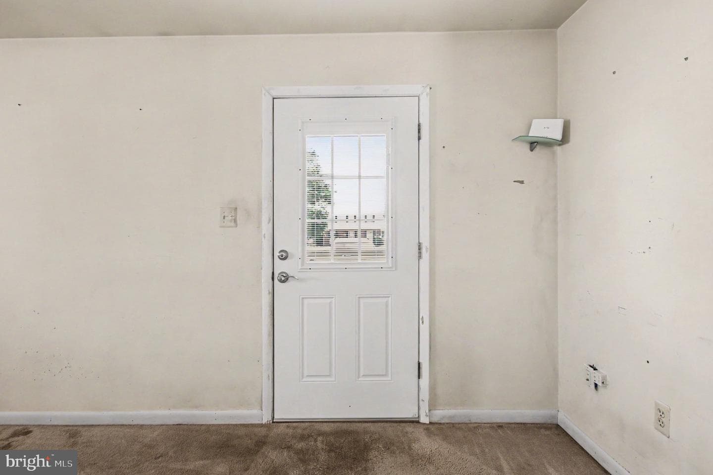 1800 Fort Pulaski Court photo 9
