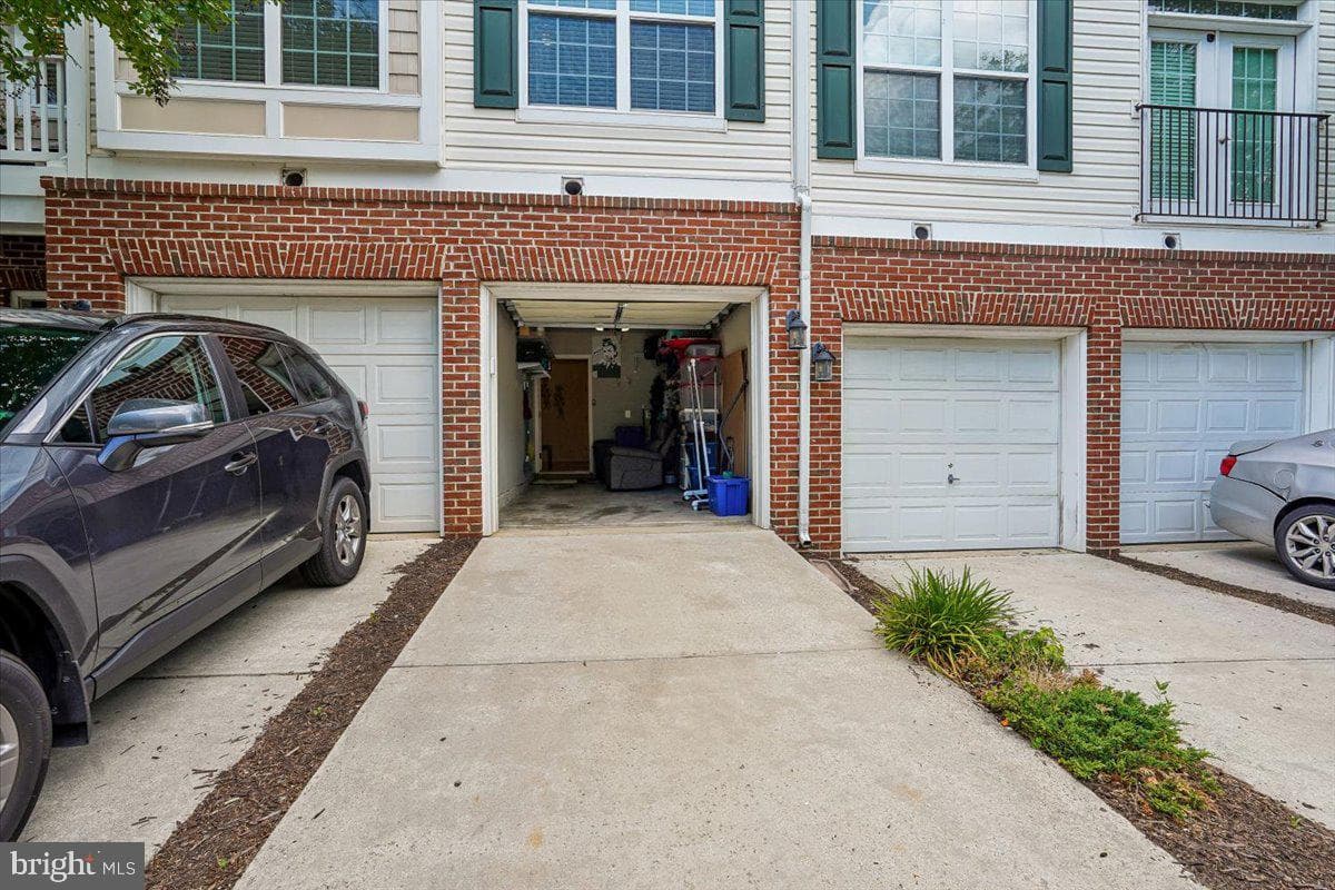 13806 Breezy Ridge Way photo 37