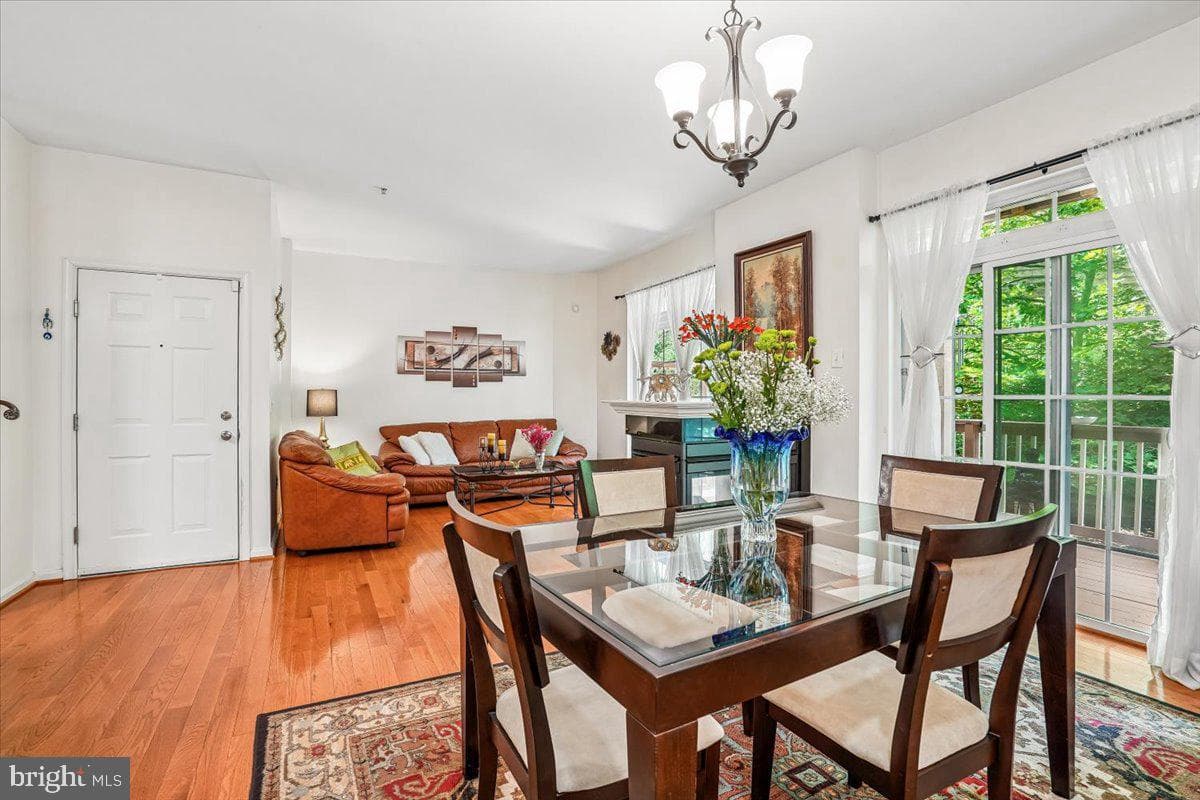 13806 Breezy Ridge Way photo 9
