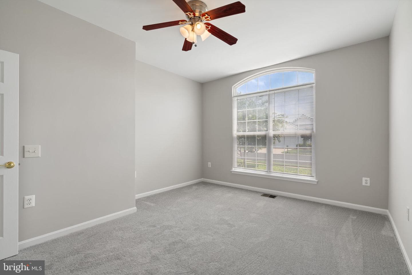 17633 Four Seasons Drive photo 28