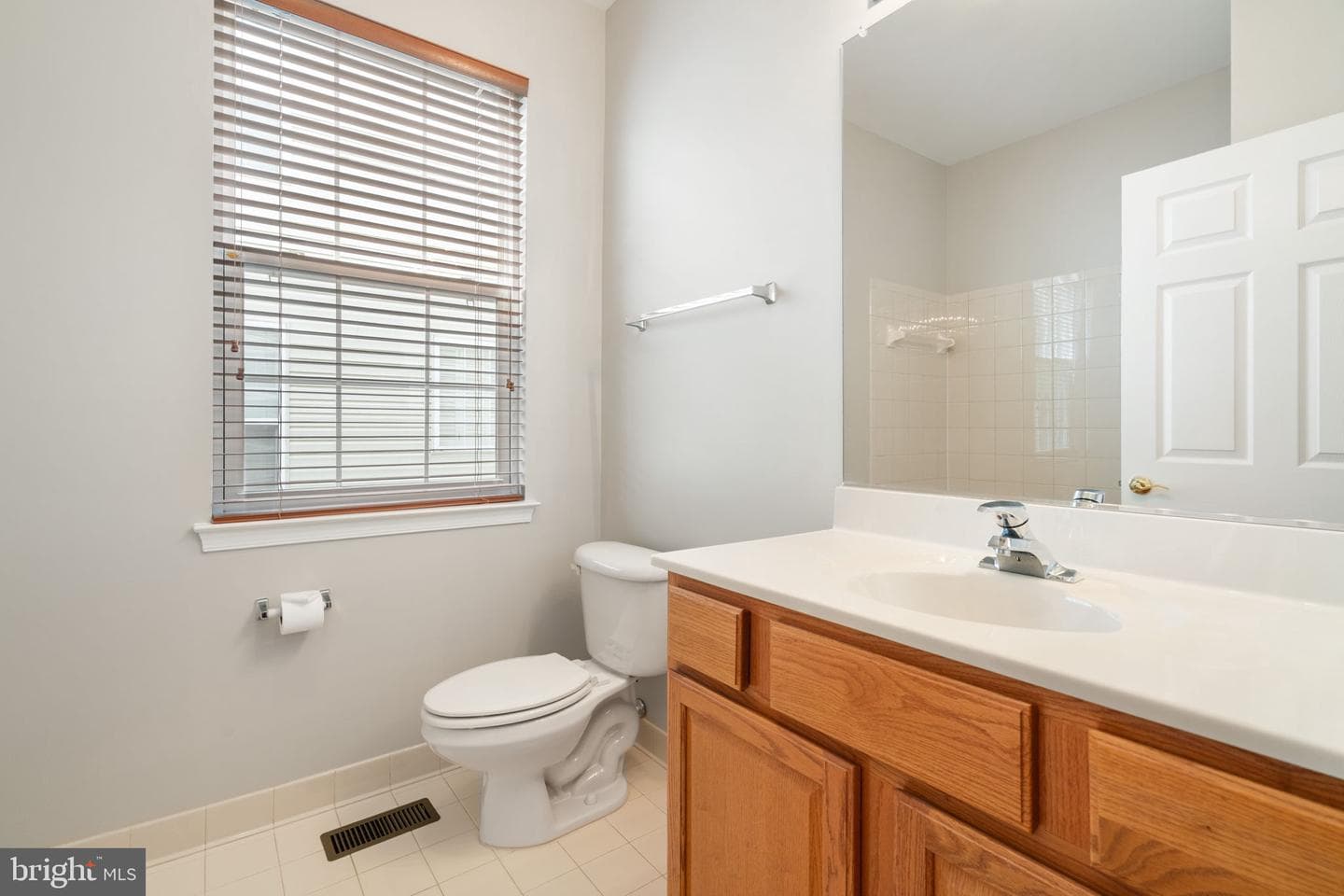 17633 Four Seasons Drive photo 30