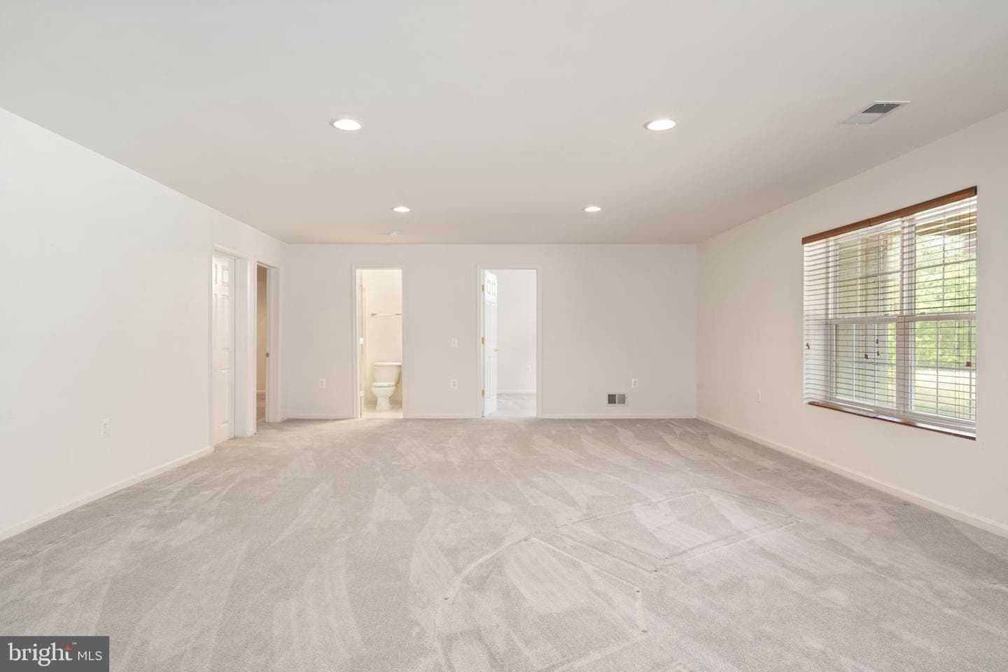 17633 Four Seasons Drive photo 33