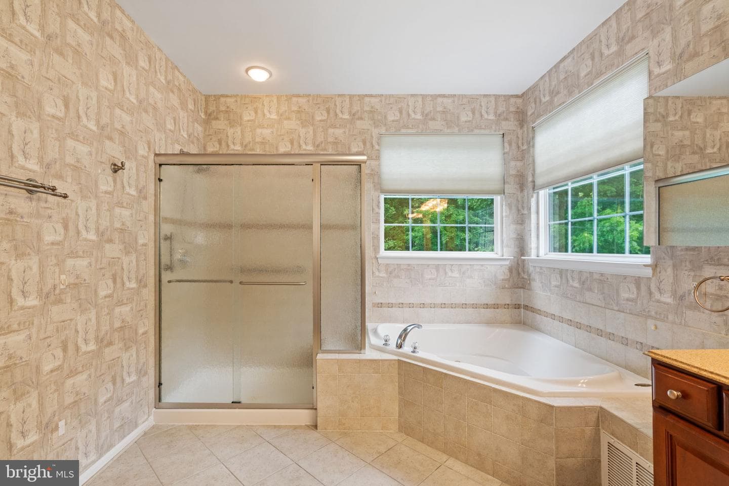 17239 Four Seasons Drive photo 31