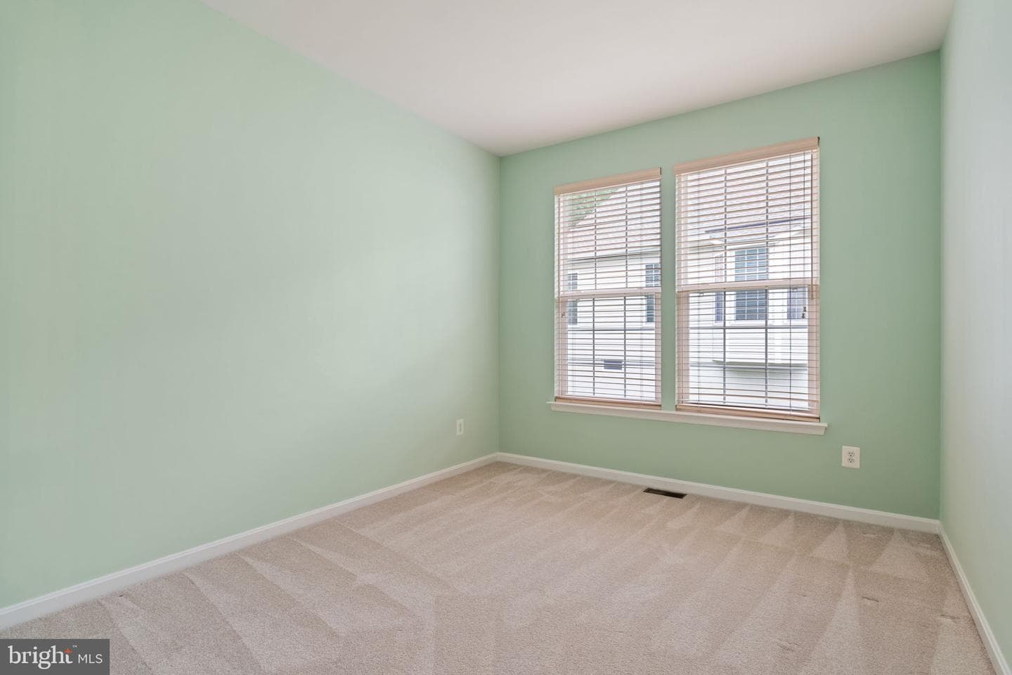 17239 Four Seasons Drive photo 35