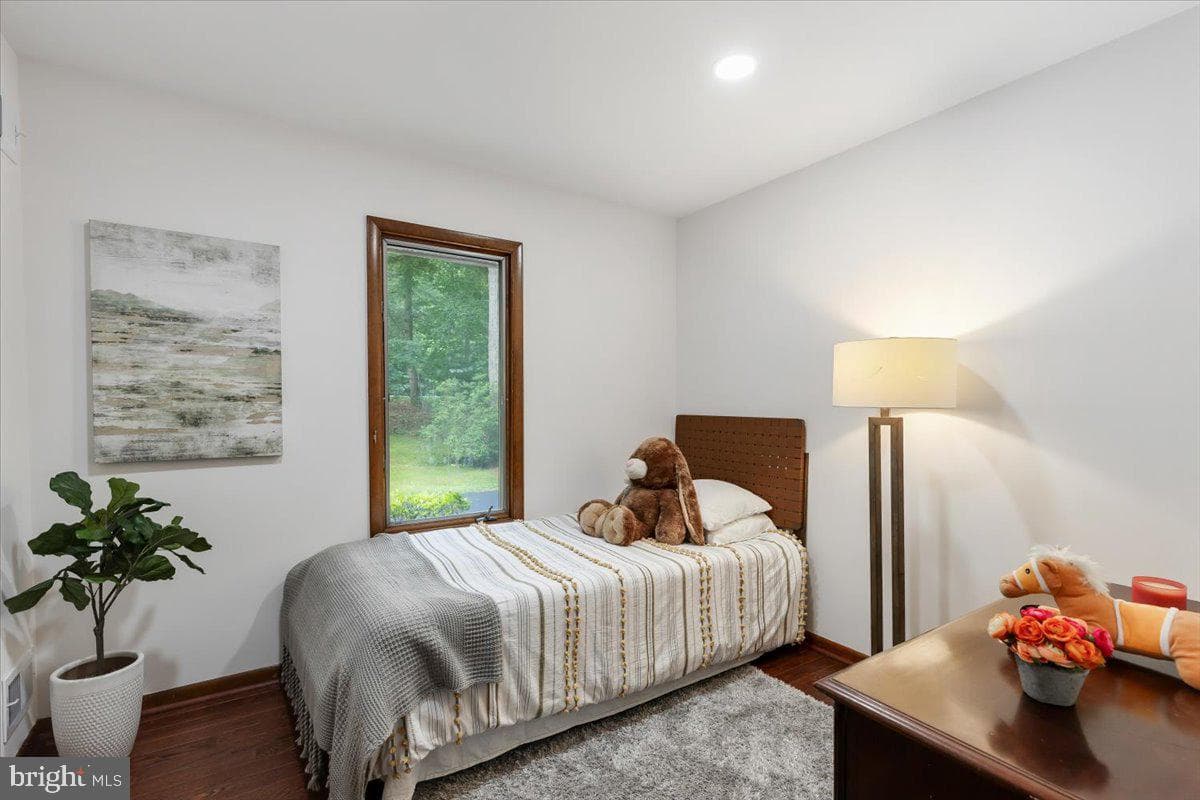 12212 Woodlark Court photo 28
