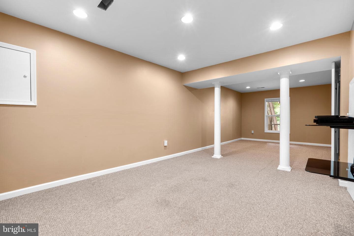 6000 Lyceum Lane photo 55