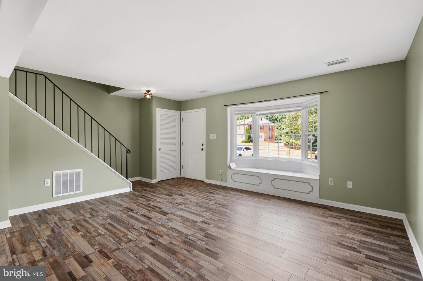 14325 N Park Court photo 9