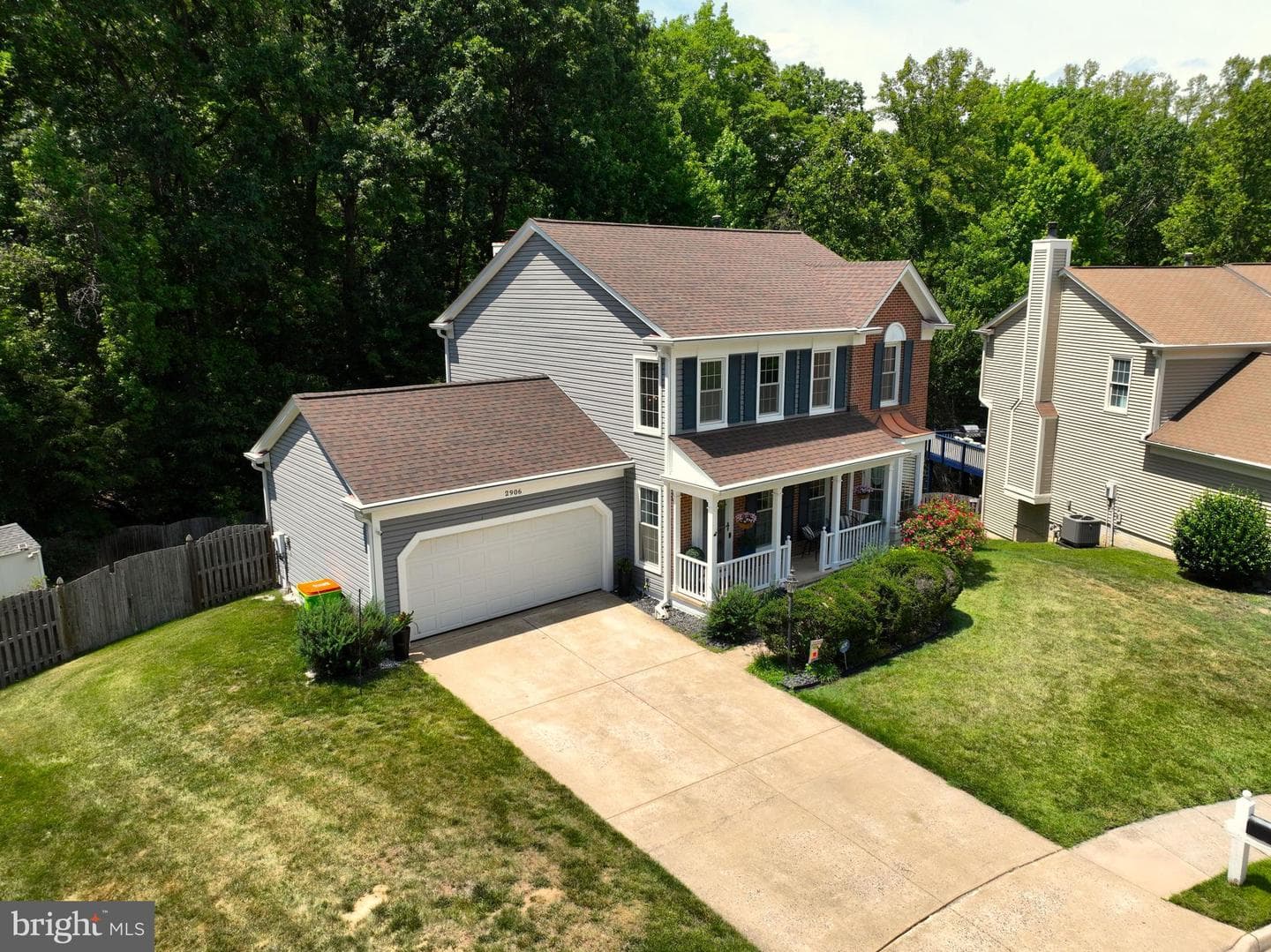 2906 Chevoit Hill Court photo 3