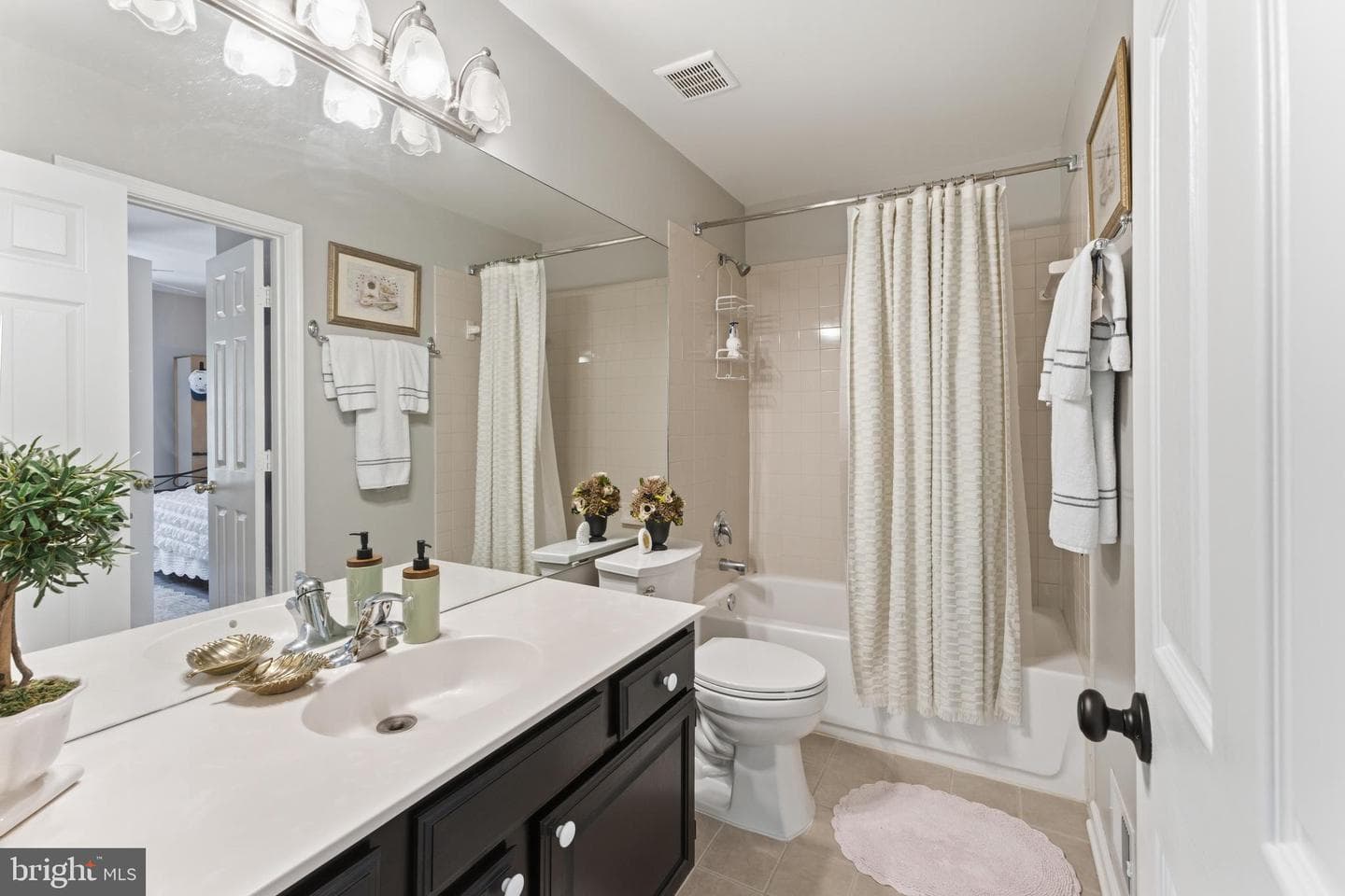 2906 Chevoit Hill Court photo 35