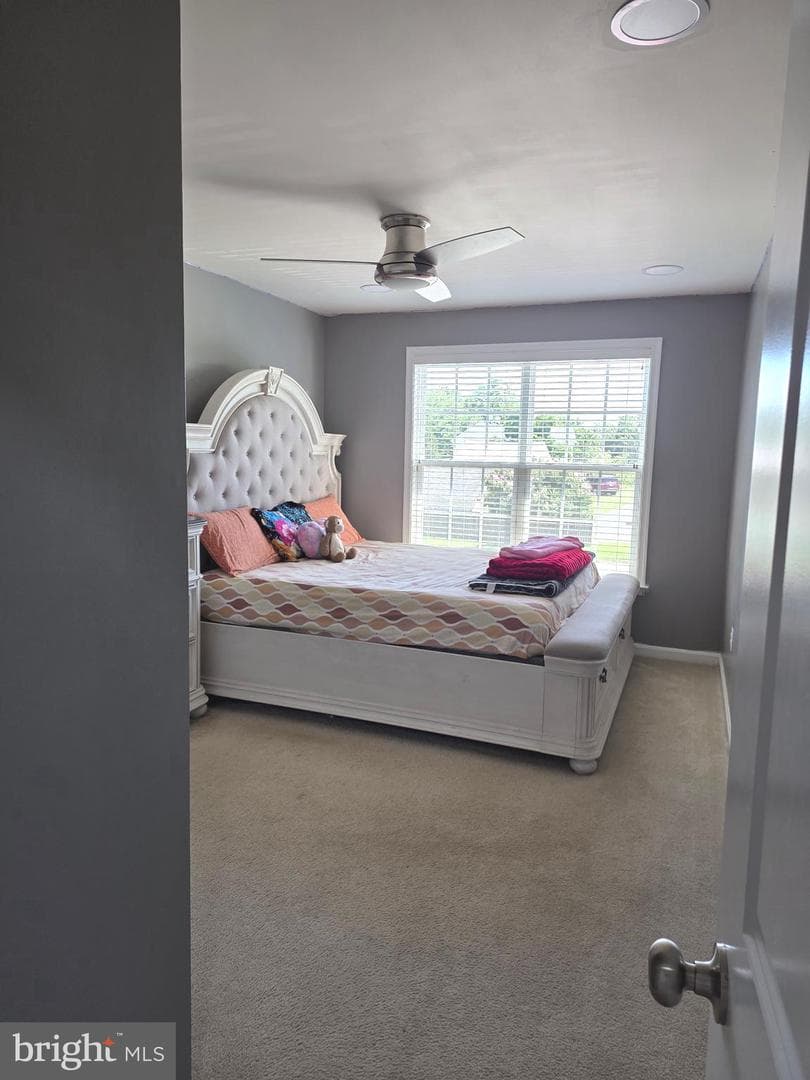 14986 Gossom Manor Place photo 35