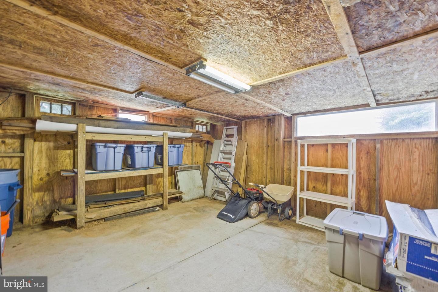 13501 Kelmont Court photo 34