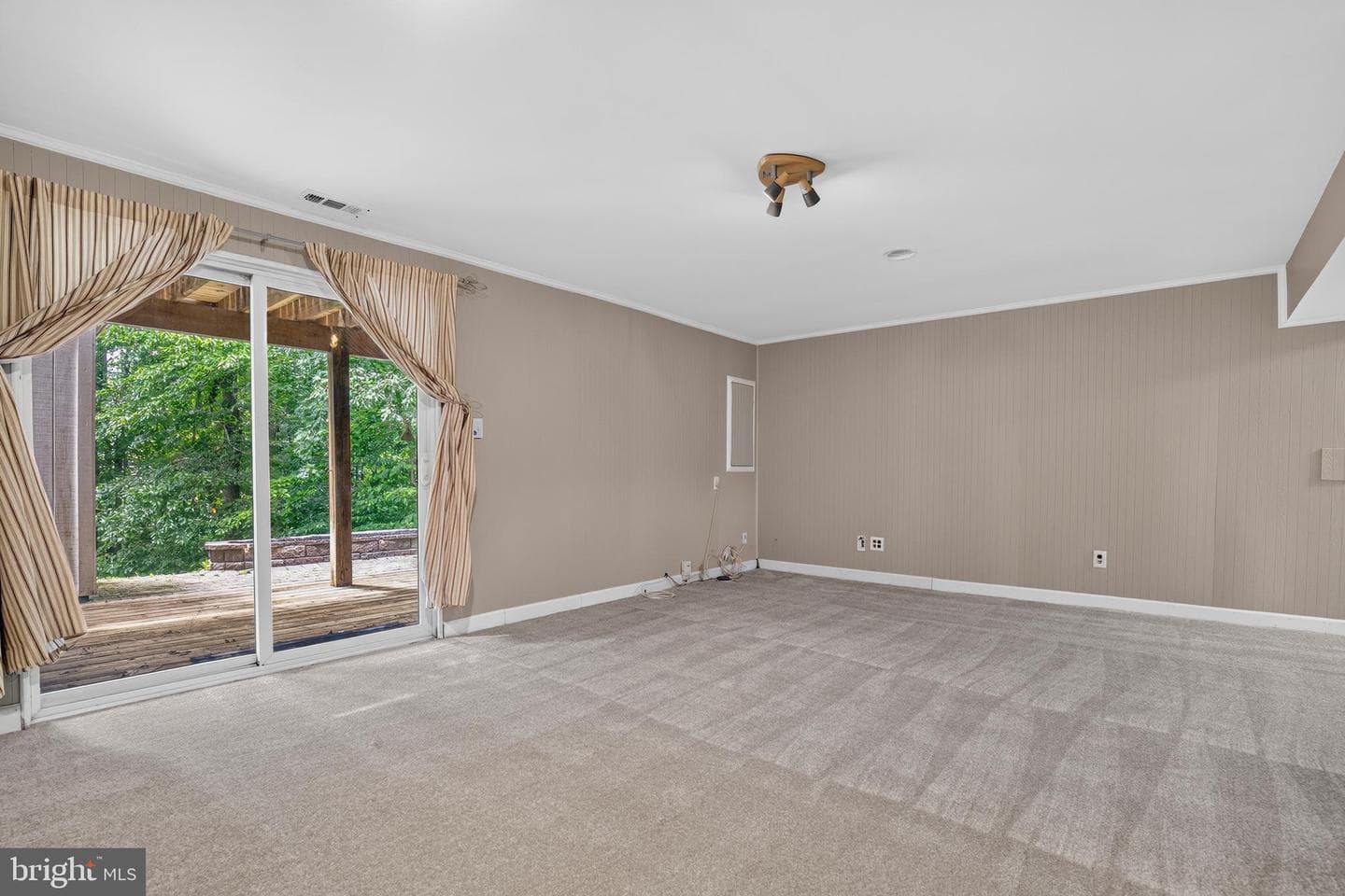 12104 Winona Drive photo 20