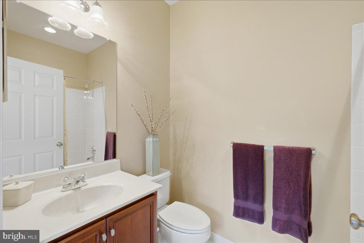 5808 Malvern Hill Court photo 52