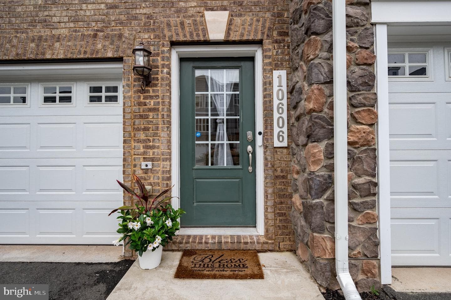 10606 Hinton Way photo 4
