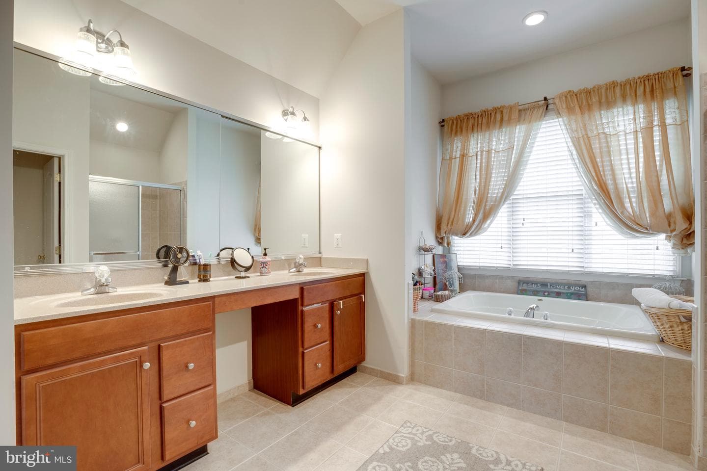 15613 Village Cove Place photo 43