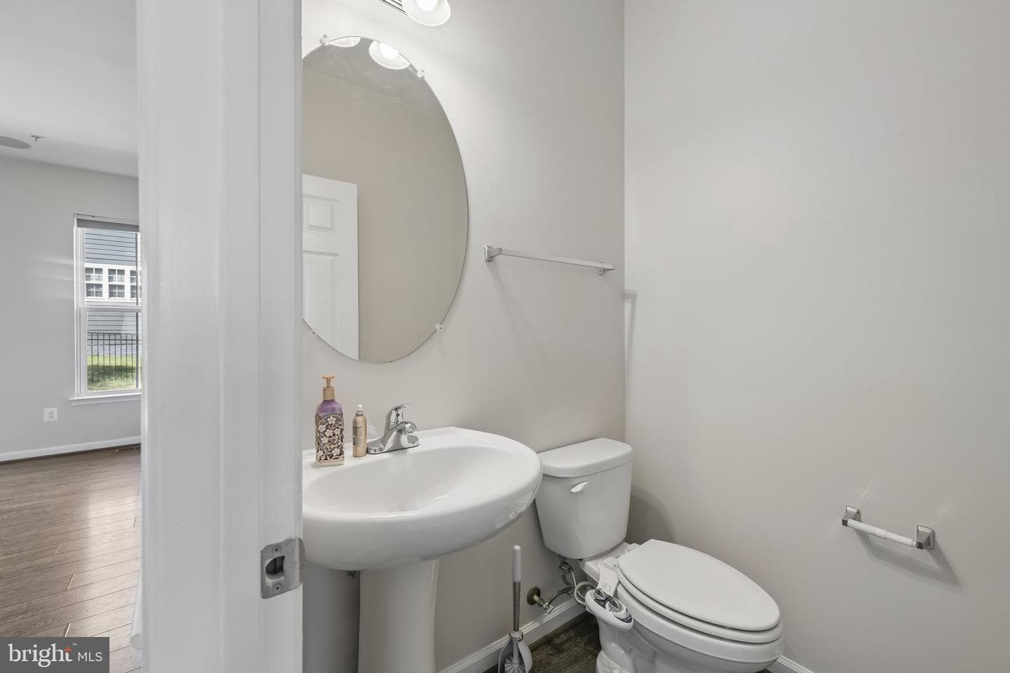 18267 Thunderbolt Road photo 25