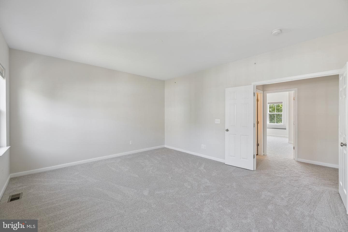 18267 Thunderbolt Road photo 27