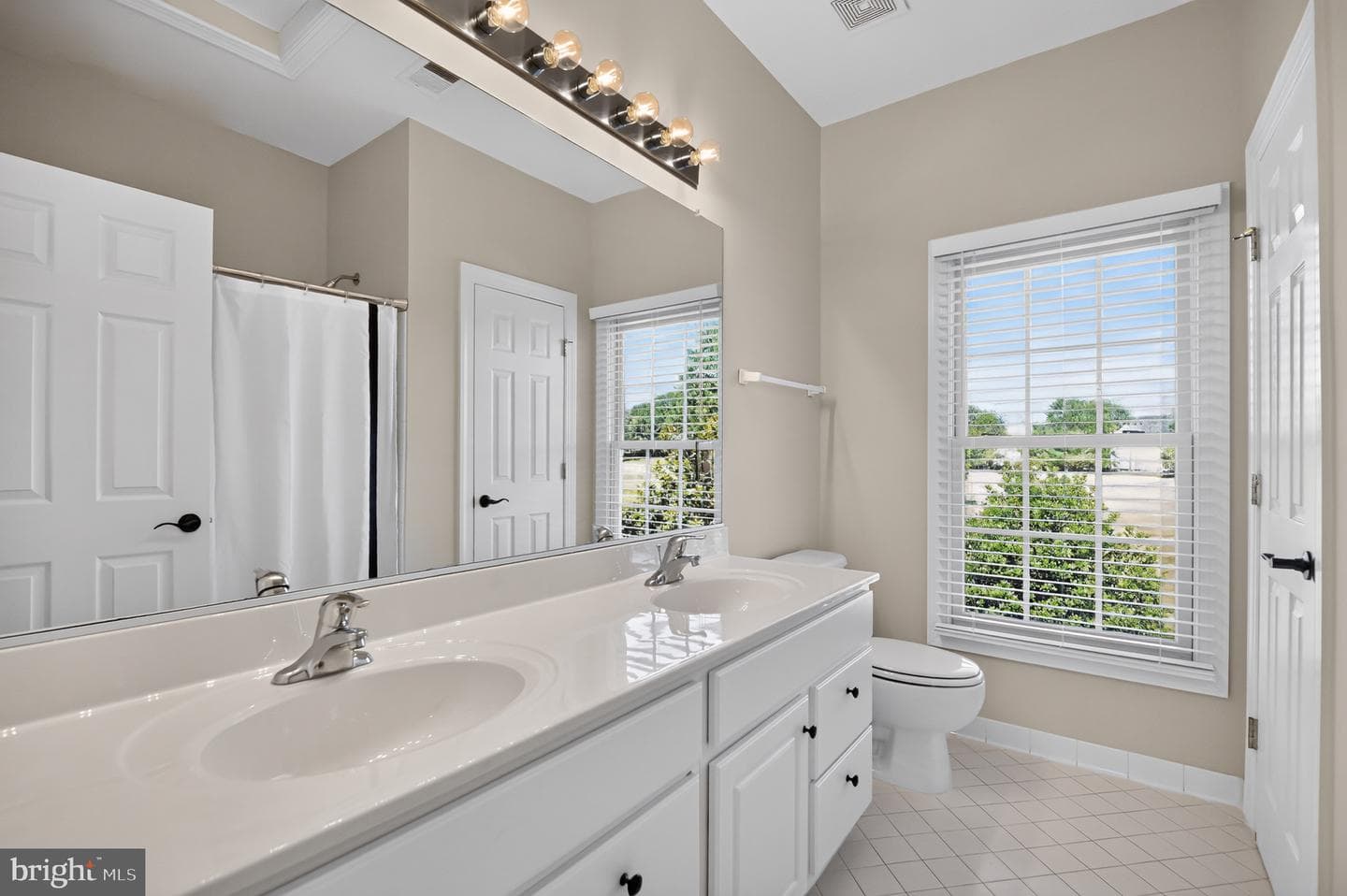 5434 Sherman Oaks Court photo 20