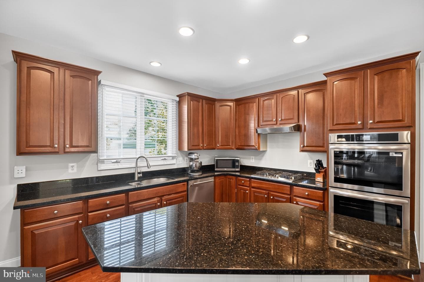 5434 Sherman Oaks Court photo 8