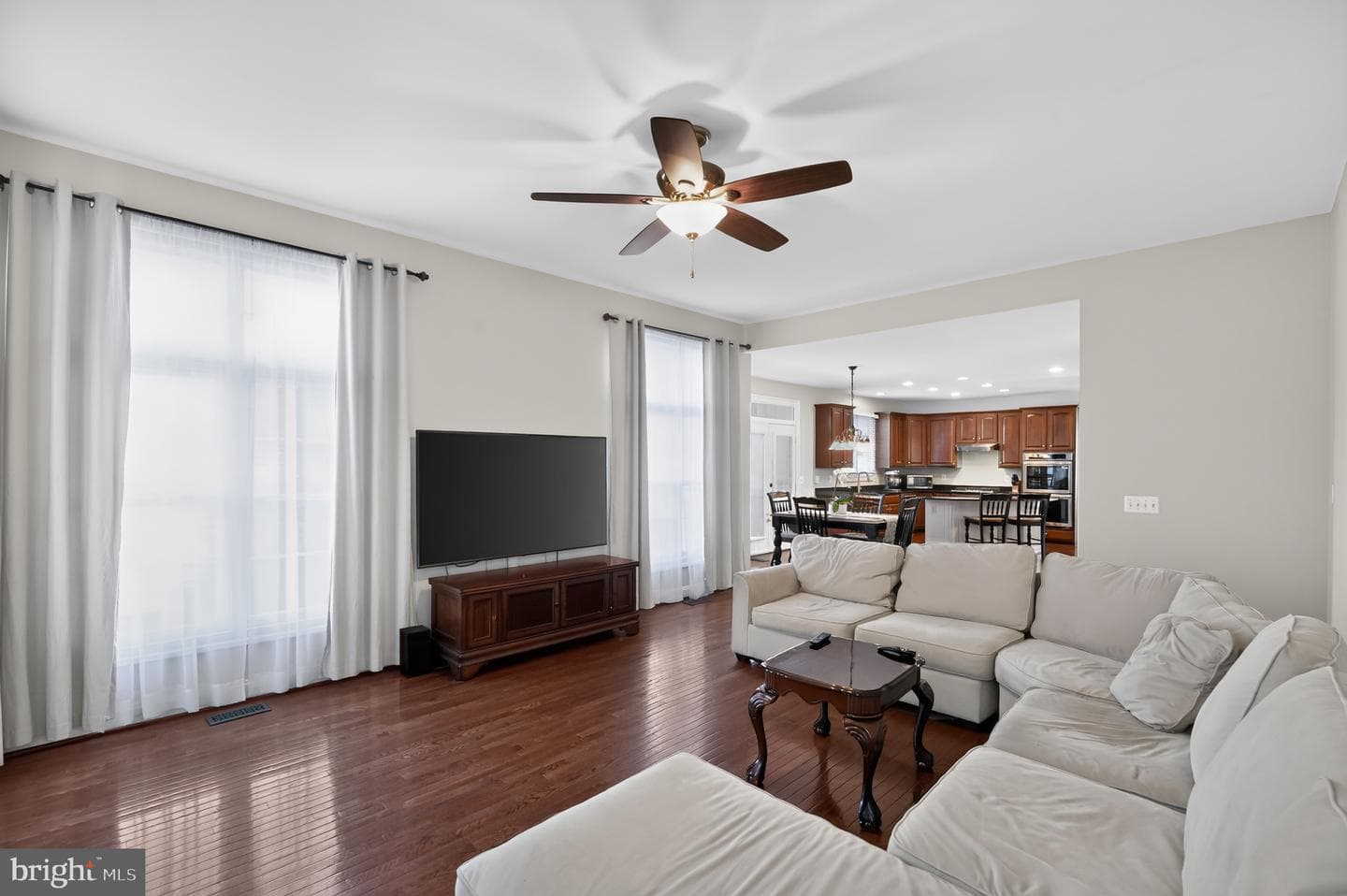 5434 Sherman Oaks Court photo 9