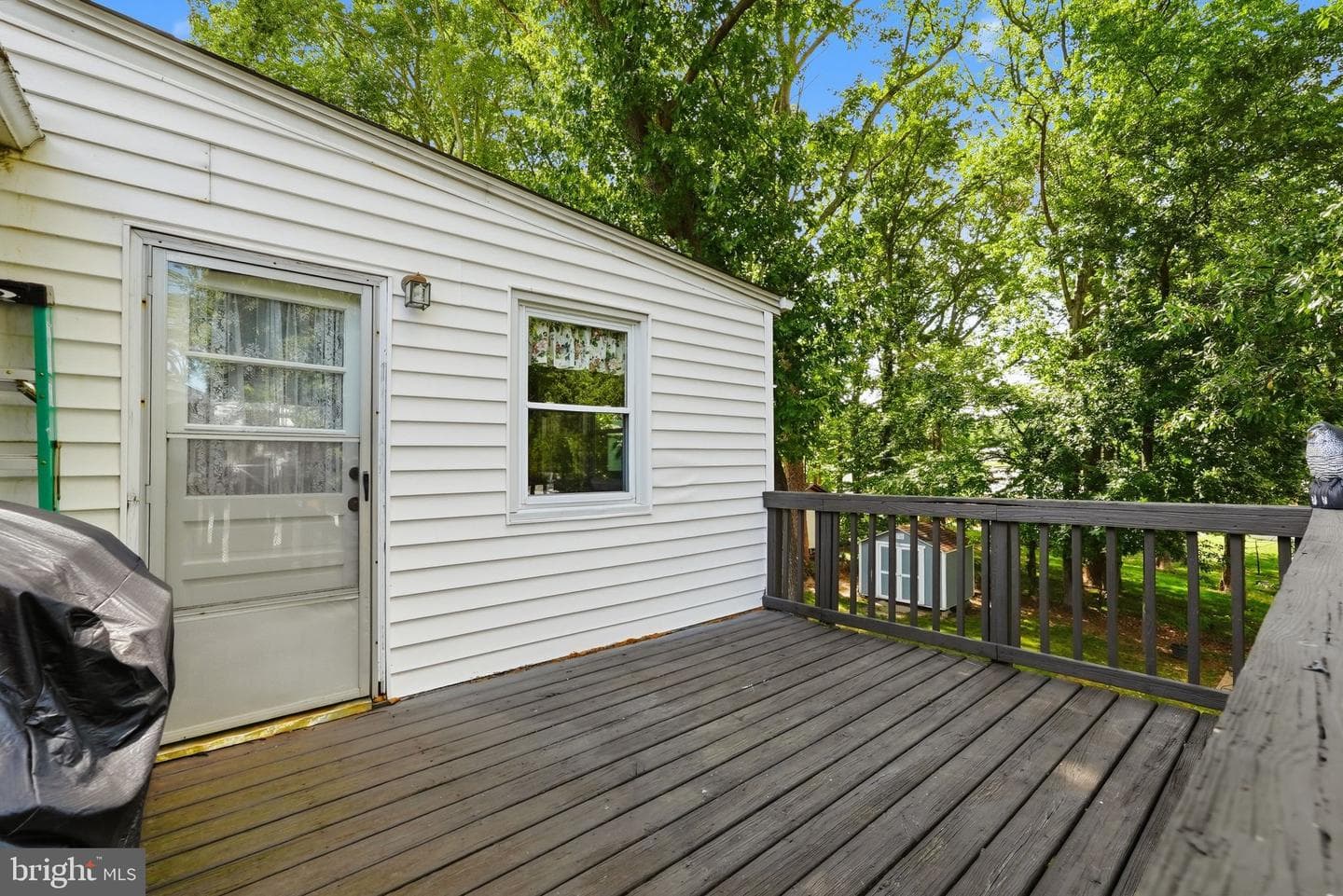 2208 Emporia Street photo 33