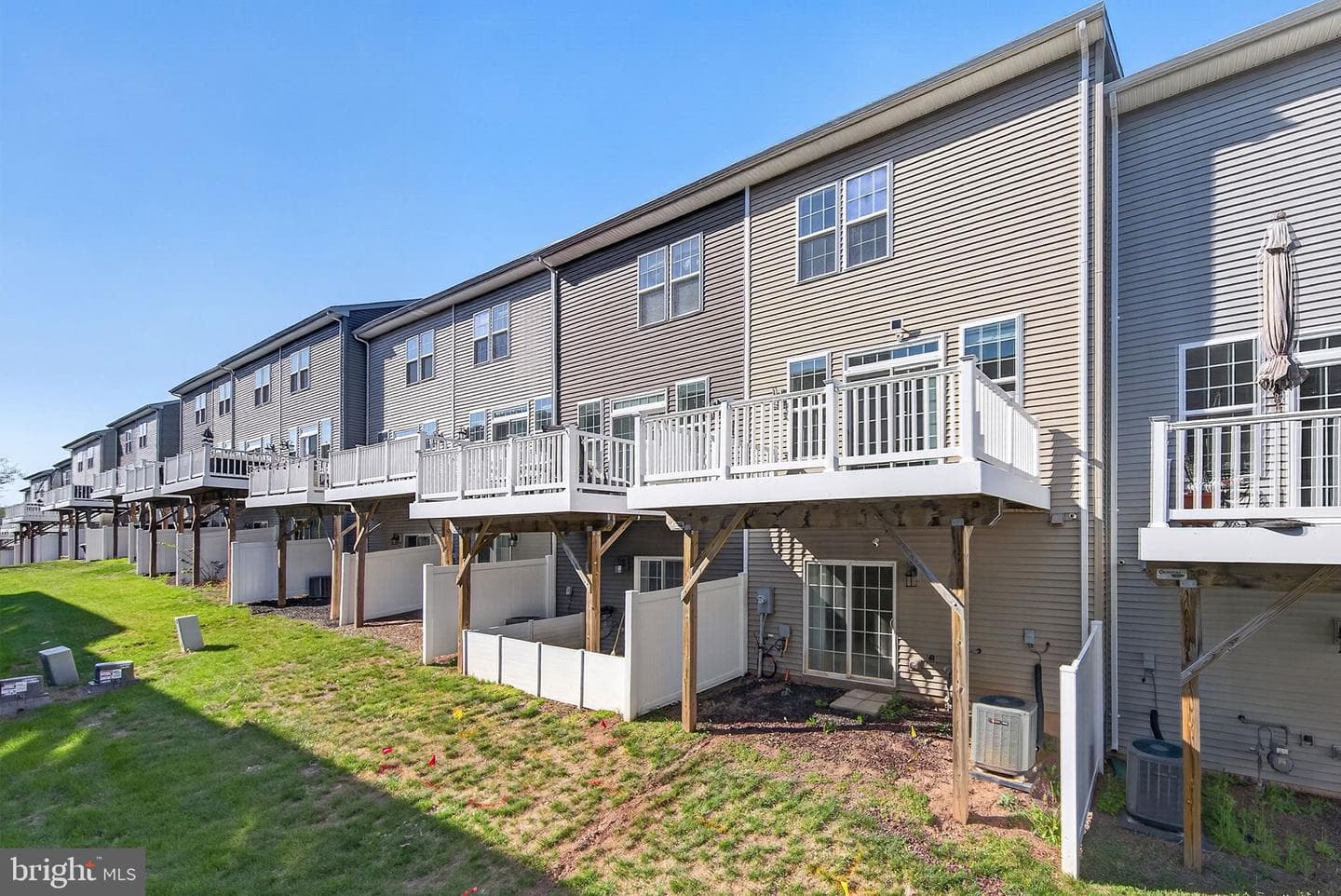 15305 Linville Creek Drive photo 40
