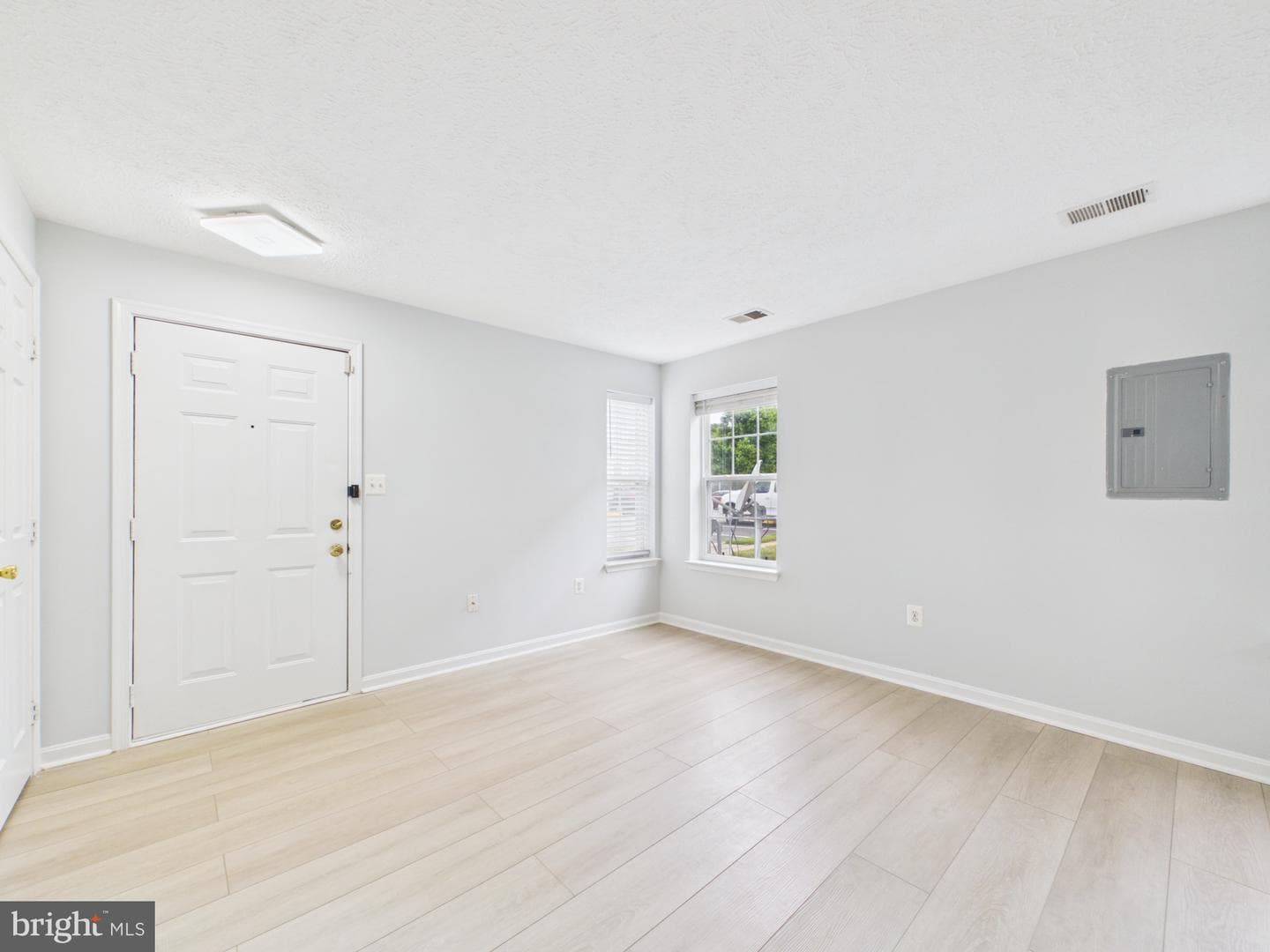 7981 Calvary Court photo 29