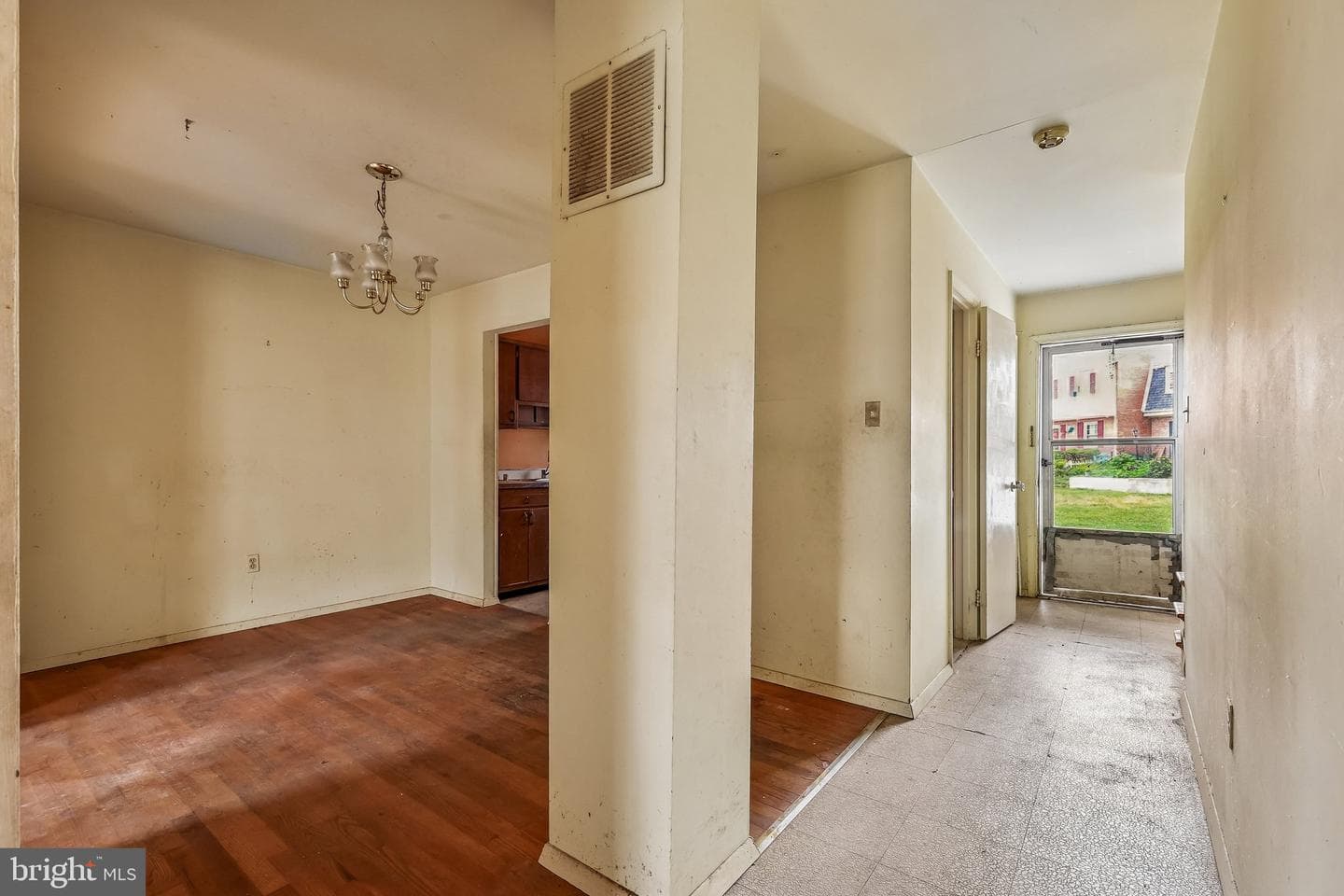 14447 Village Drive photo 4