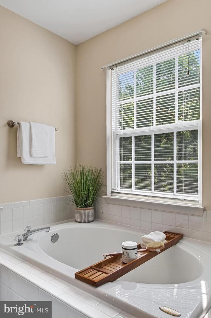 12460 Hadrians Court photo 31