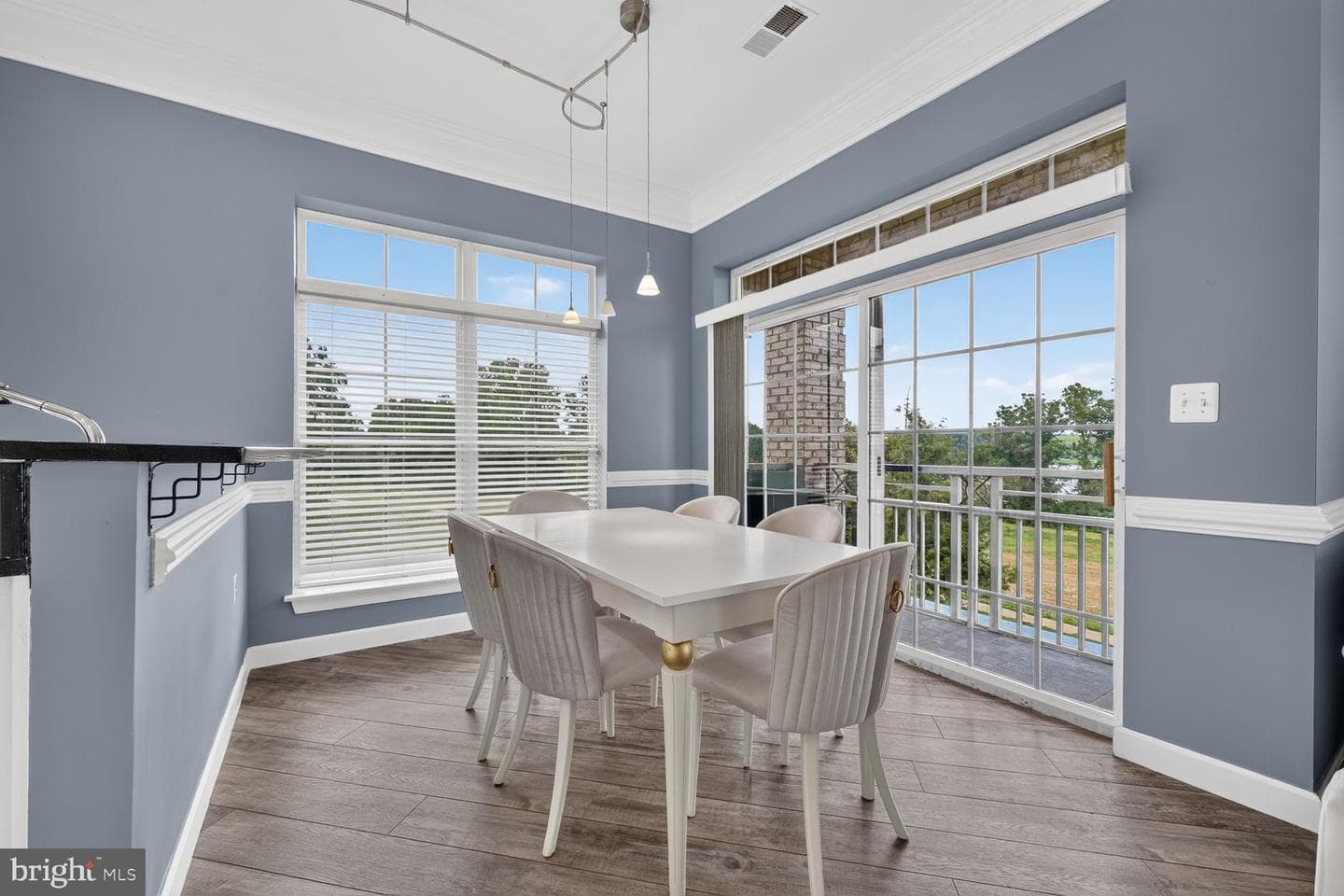 810 Belmont Bay Drive #204 photo 6