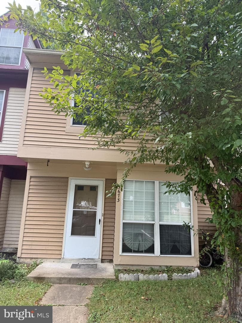3673 Tavern Way photo 2