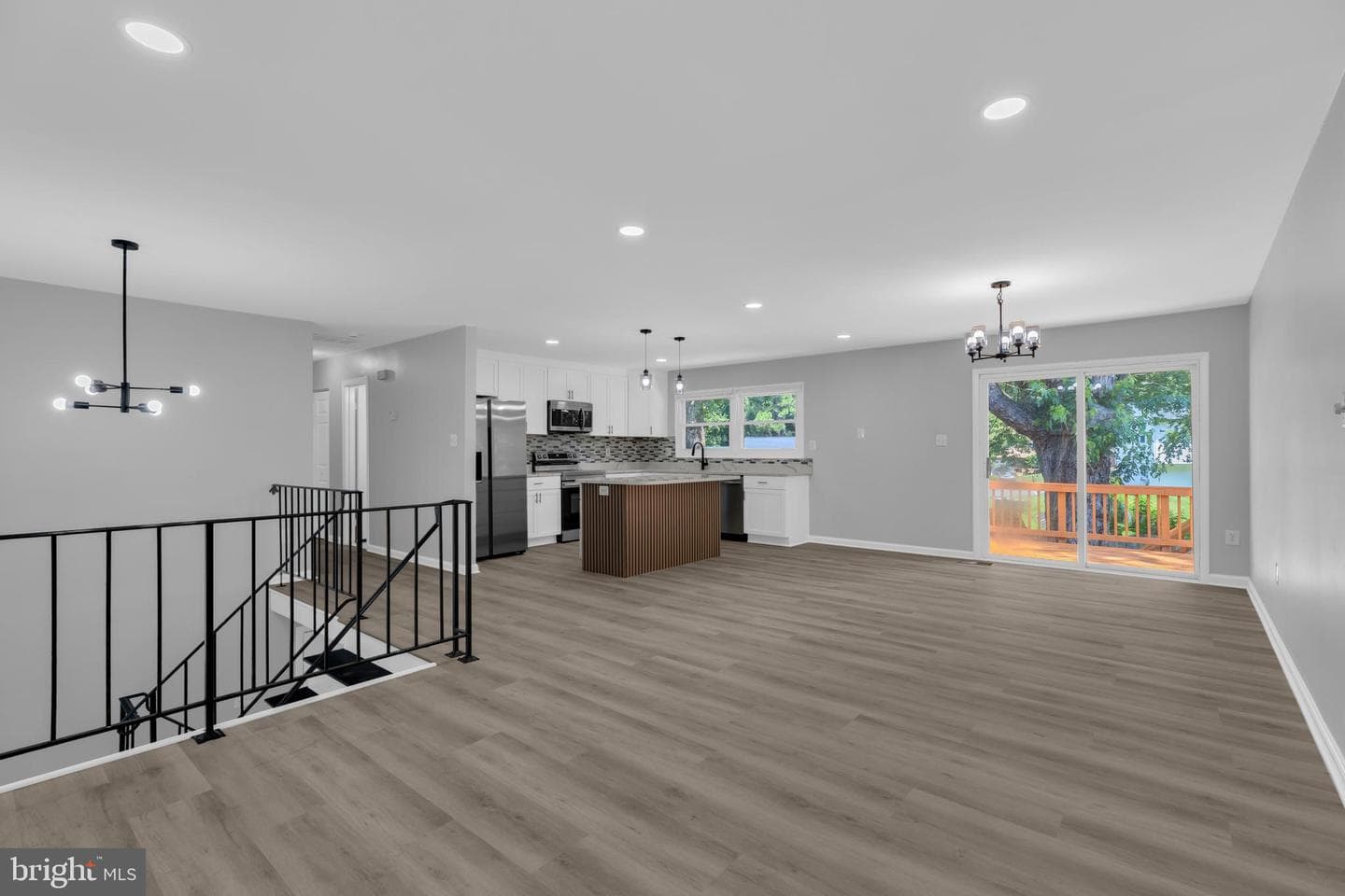 4950 Kirwyn Court photo 5