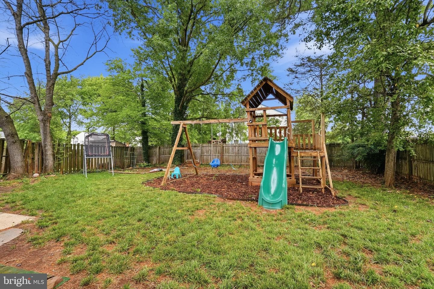 10102 Henry Court photo 25