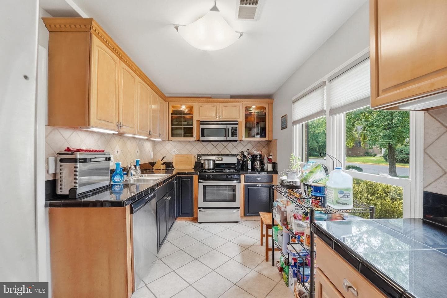 10102 Henry Court photo 6