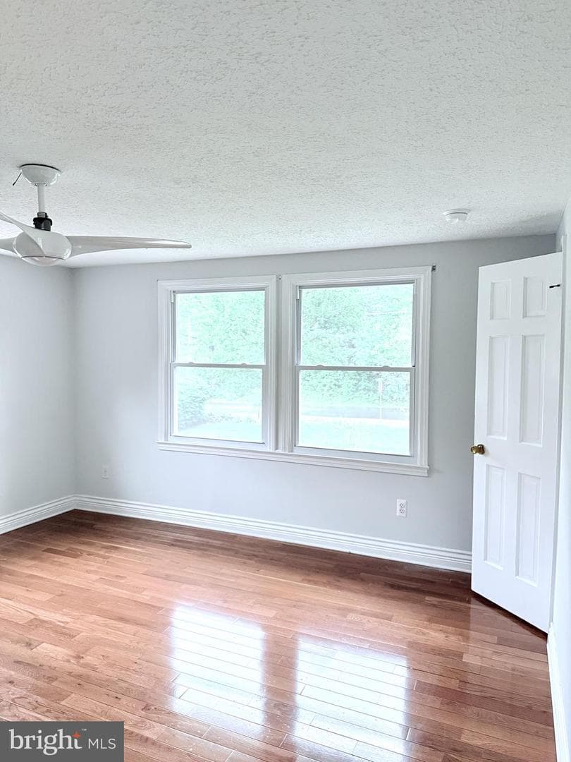 16052 Simon Kenton Road photo 10