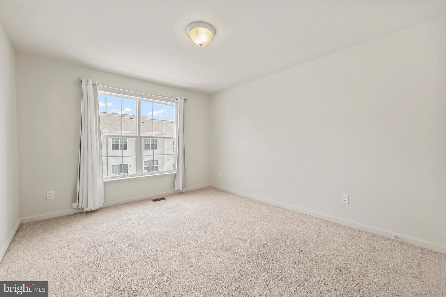 17028 Beveridge Drive photo 28