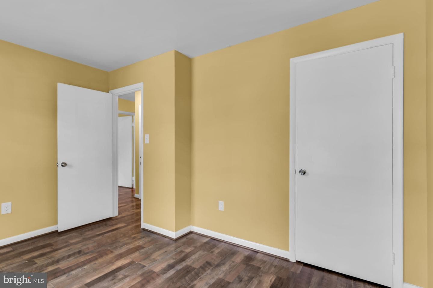 5566 Saint Charles Drive photo 27
