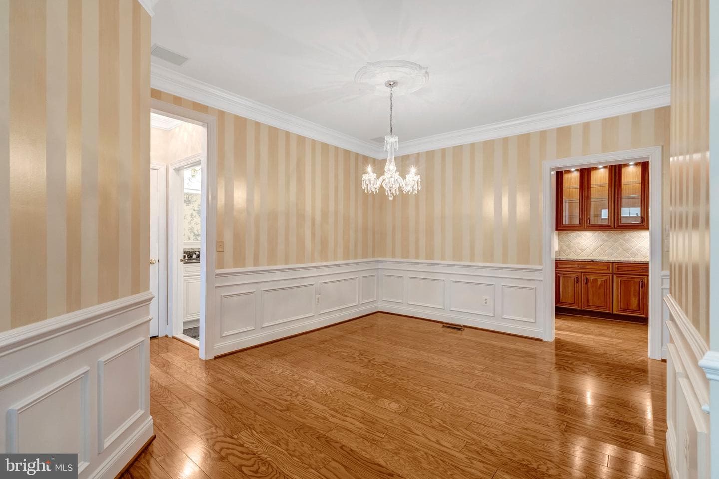 5245 Armour Court photo 9
