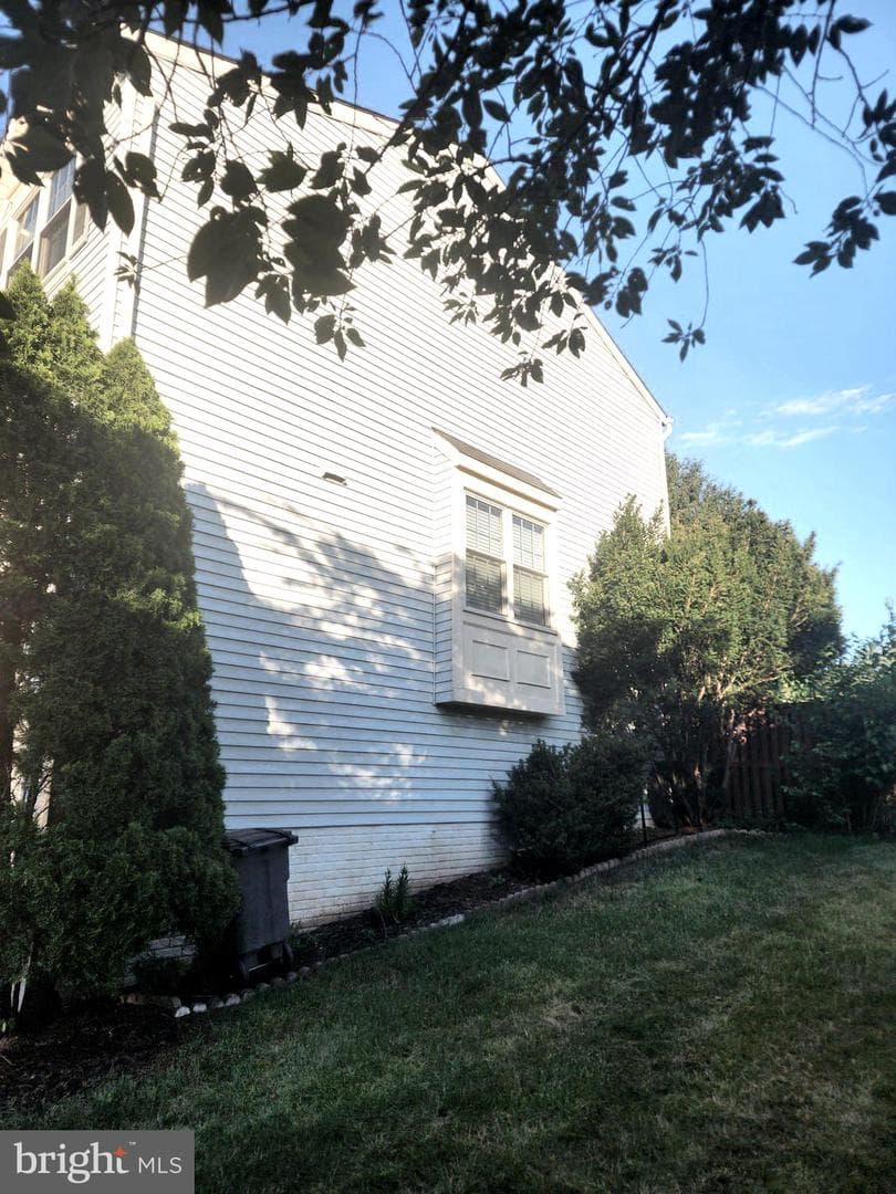 8521 Charnwood Court photo 10
