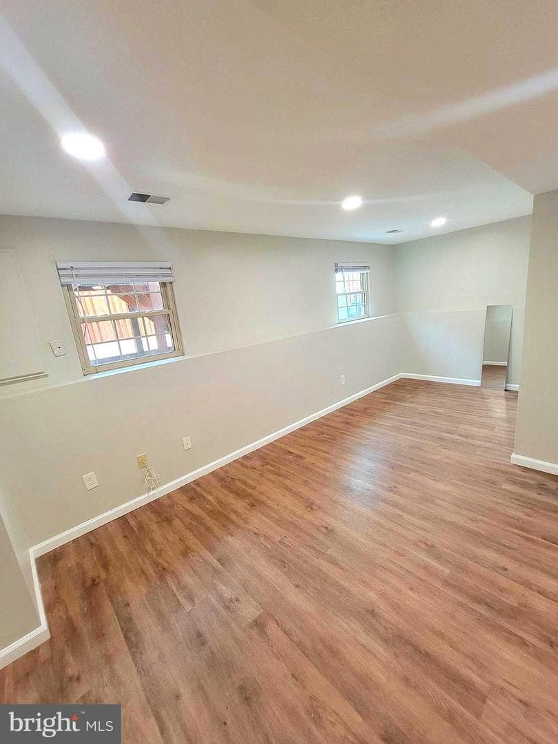 8521 Charnwood Court photo 32